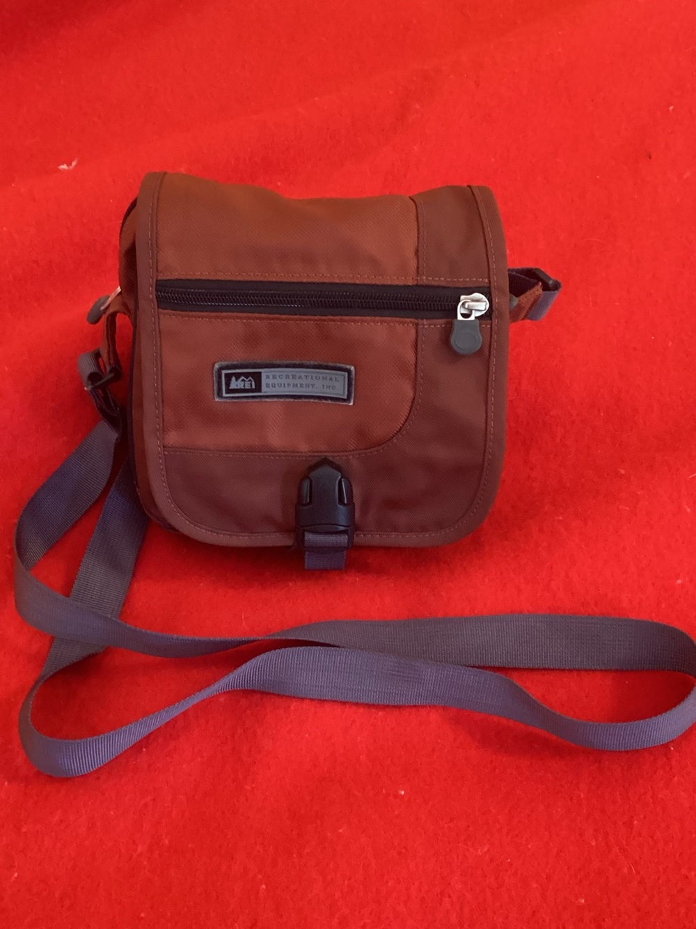 REI Brown Men’s Compact Messenger Sling Bag with Gray Strap